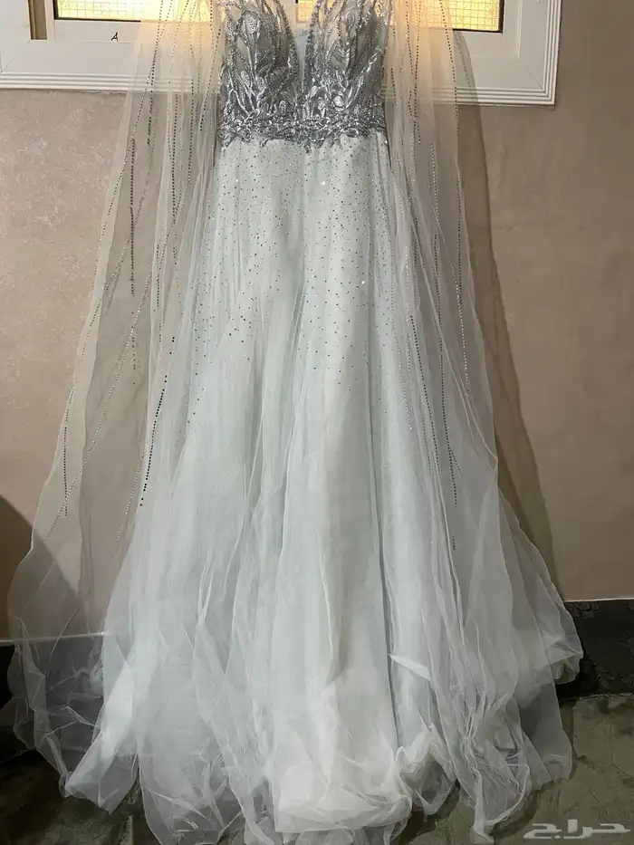فستان ملكة اتلبس مرة وحدة 3