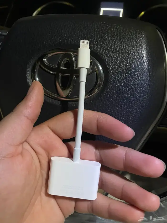وصلة بين الايفون و البروجكتر 0