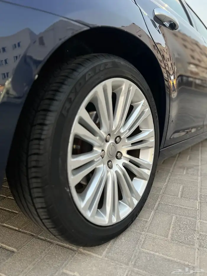 كرايزلر v8اكزكتف ثالت مالك بدي وكاله 2014 13