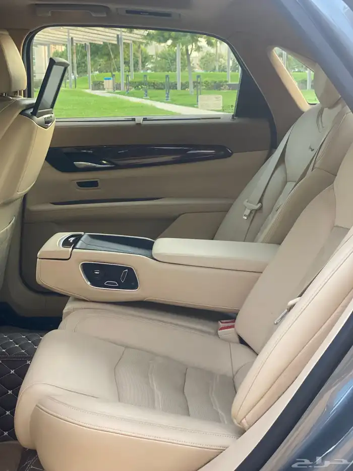 للبيع كاديلاك CT6 موديل 2018 17