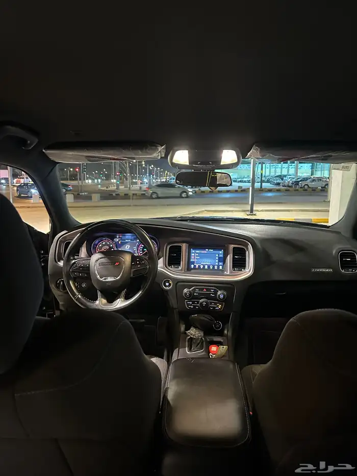 للبيع تشارجر 2021 SXT 13