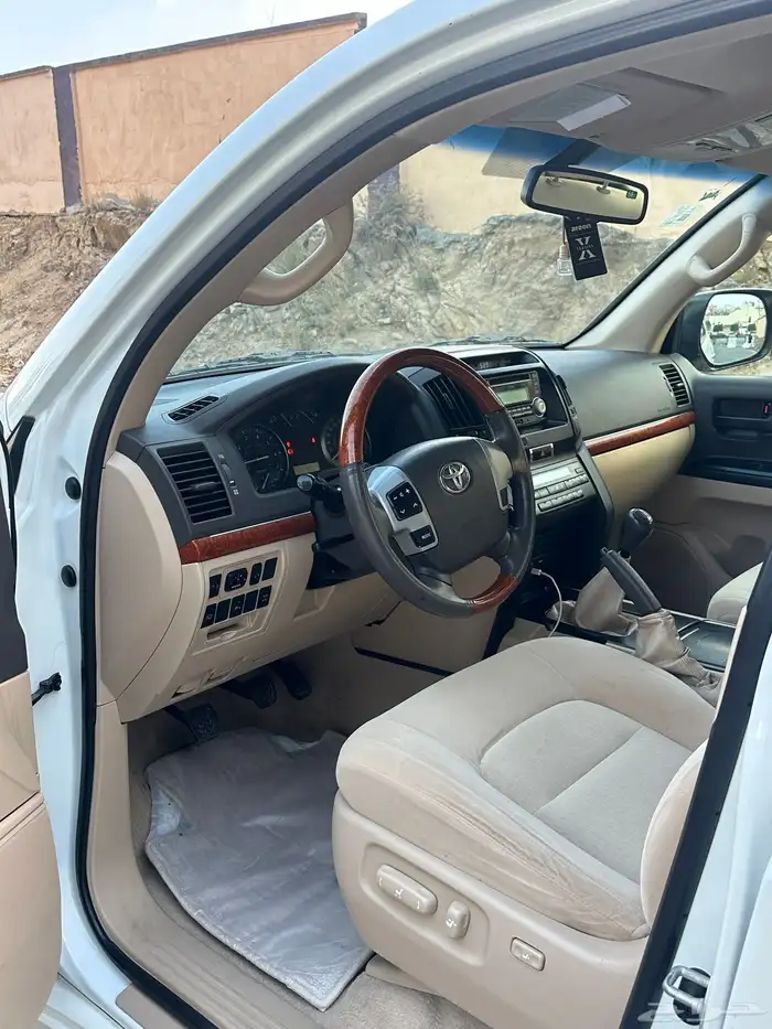 لاندكروزر 2013 9