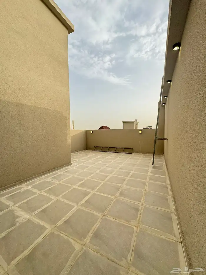فرصه عقارية ادوار تمليك أبها جوار المطار تصميم كلاسيكي 42