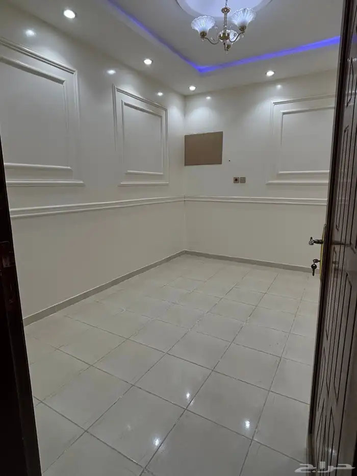 للبيع شقق تمليك دور ثاني تبوك حي الريان ب 350 الف 3