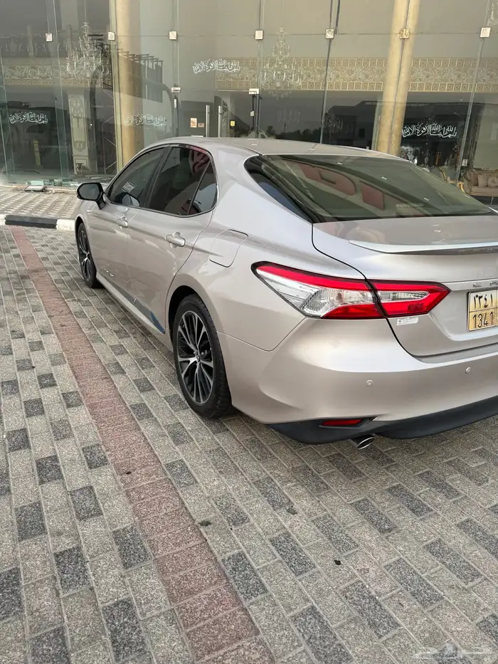 كامري 2019 GLE بانزين و كهرب 1