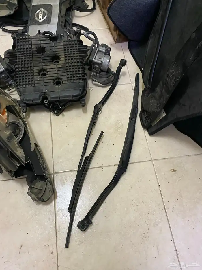 للبيع 370z قطع تشليح 7