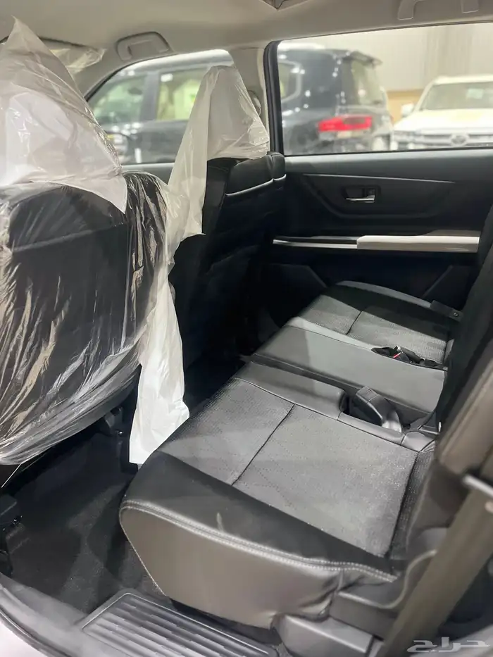 تويوتا فيلوز GLX 2025 وارد سعودي 10