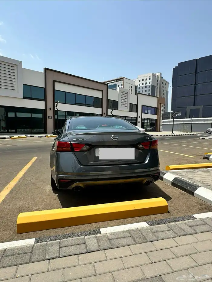 نيسان التيما SV مالك اول 3