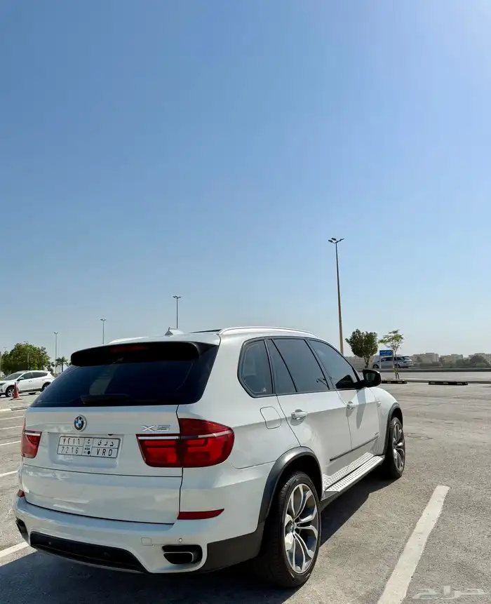 بي ام X5 قمة بالنضافة 3