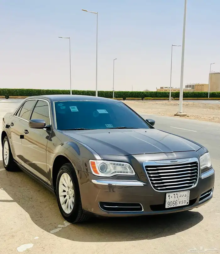 كرايسلر 300c موديل 2014 ممشى قليل 1