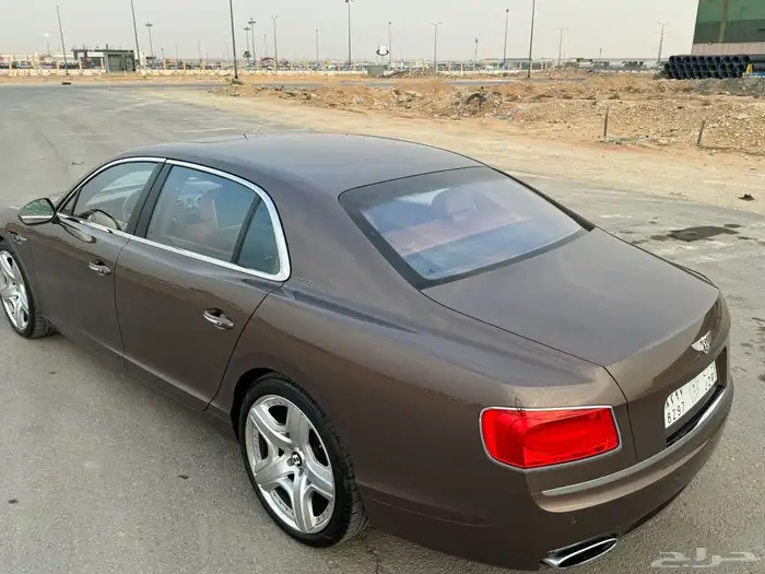 بنتلي فلاينج سبير 2015 4