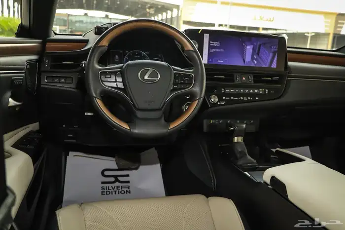 لكزس 350 مخزن جديد 15