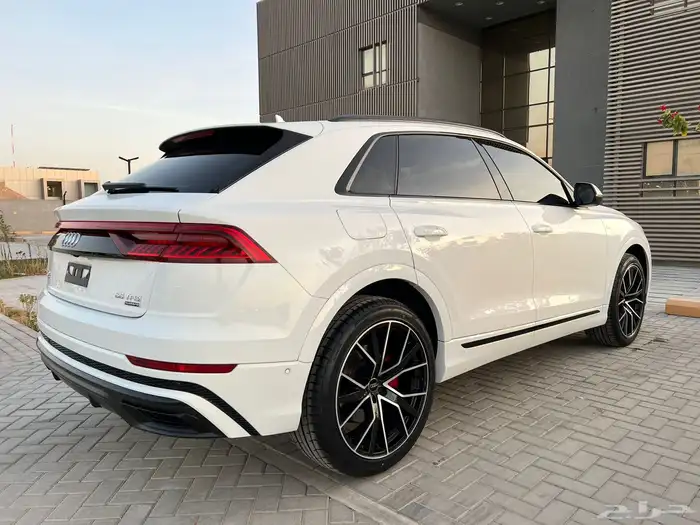اودي 2020 Q8 S line 8