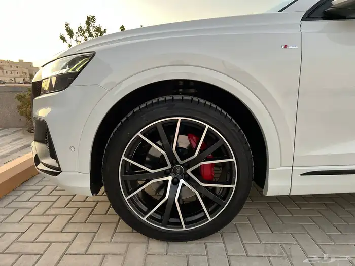 اودي 2020 Q8 S line 11