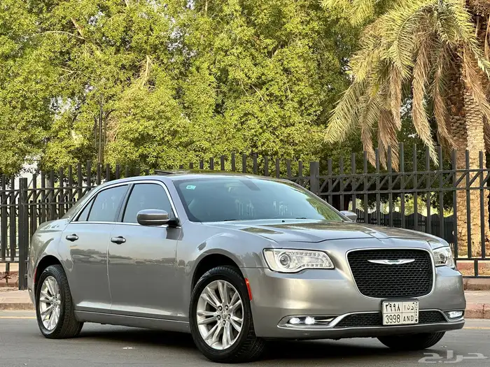 كرايزلر C300 موديل 2015 11