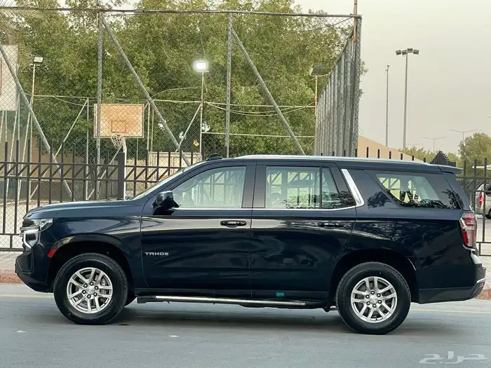 شيفروليه تاهو موديله 2021 اللون اسود 4