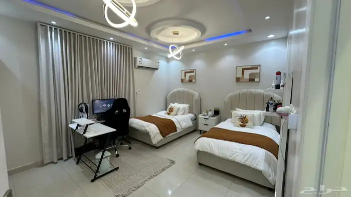 فيلا دور وثلاث شقق مساحة625 حي السعاده 1