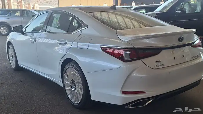 2025 لكزس ES350 اصفار DD سعودي 1