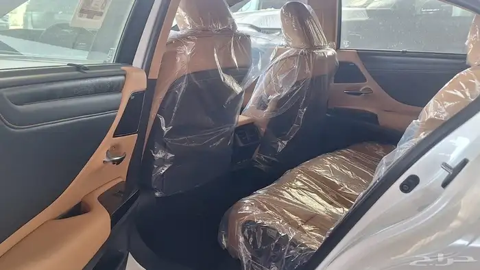 2025 لكزس ES350 اصفار DD سعودي 2