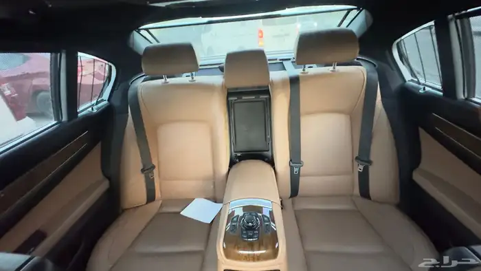بي ام 740 Li فل قمة النظافه 7