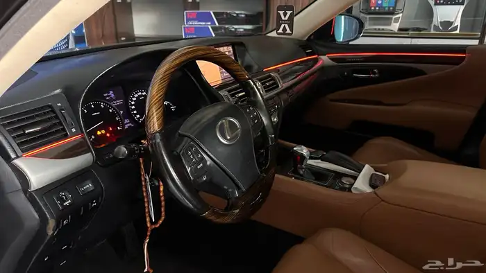 لدات محيطيه لكزز LS 460 موديل 2013 1