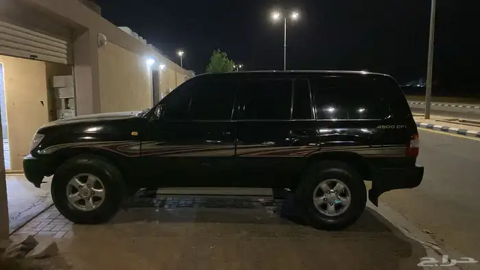 لاندكروزر قير عادي 1
