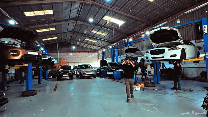 ورشة رنج روفر لصيانة السيارات 13