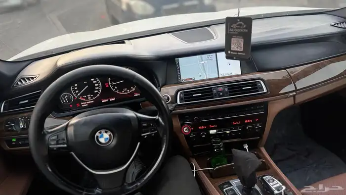بي ام 740 Li فل قمة النظافه 8