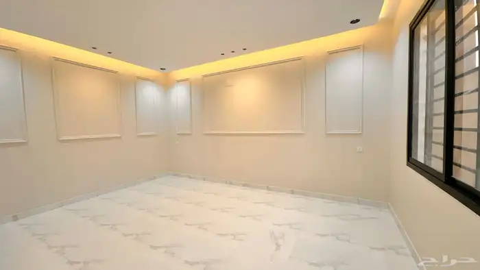 للبيع شقه دور ارضي بحوش كبير بسعر مميز 550 الف 2