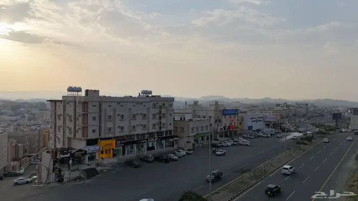 عمارة للإيجار شقق فندقيه سابقا  على شارع الأربعين حي المروج 4