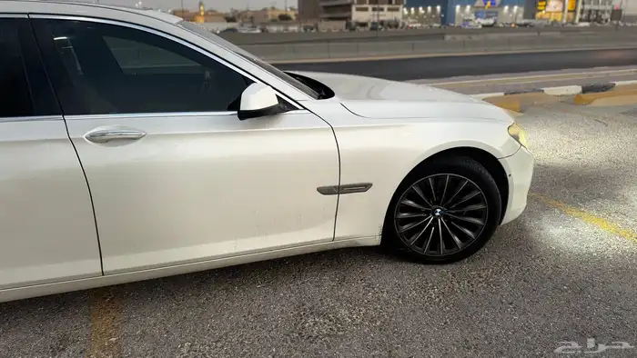 بي ام 740 Li فل قمة النظافه 17