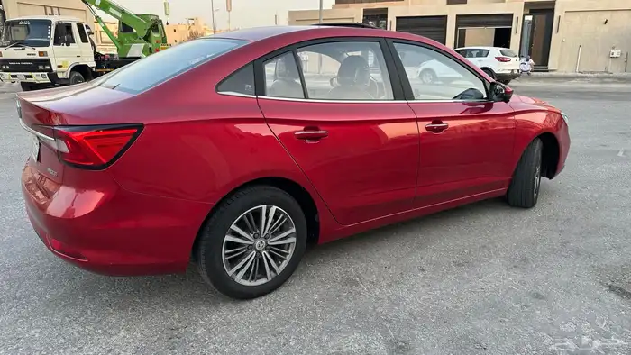 MG 5 2022 10