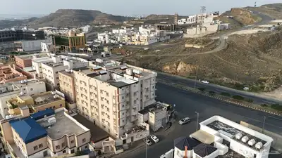 عمارة للإيجار شقق فندقيه سابقا  على شارع الأربعين حي المروج index