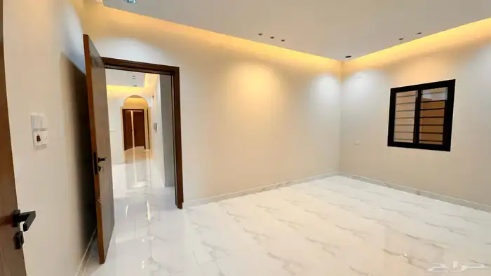 للبيع شقه دور ارضي بحوش كبير بسعر مميز 550 الف 5