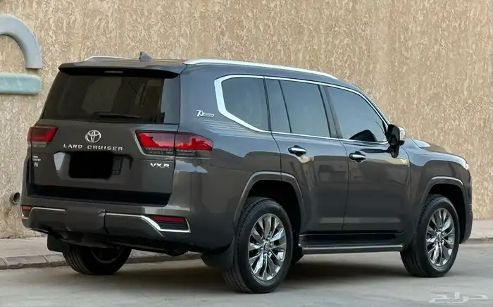 لندكروزر VXR 2022 9