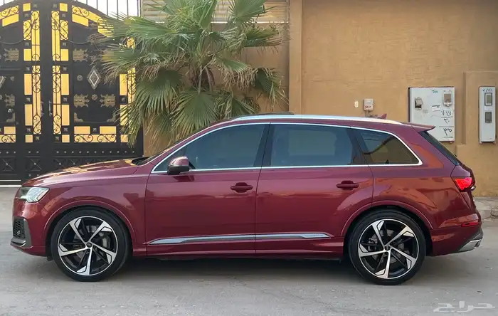 اودي Q7 2020 (بحالة ممتازة) 4