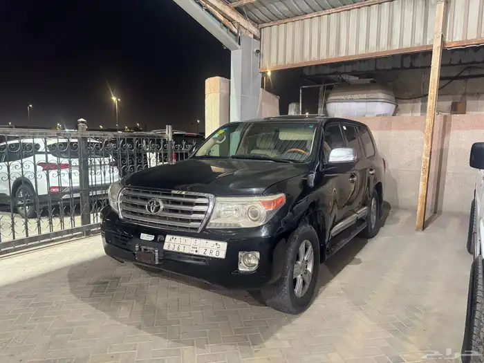 جيب لاندكروزر VXR 2011 السعر فرصه 55 الف فقط 8