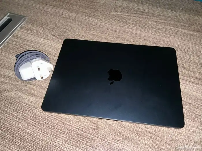 ماكبوك إير 13.6 إنش (M2  2022) 0