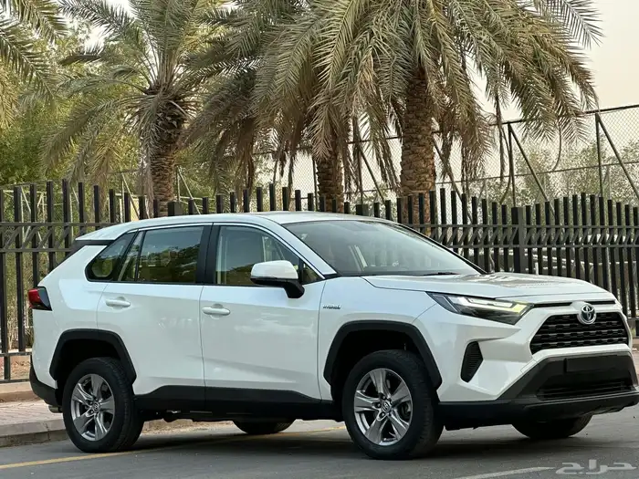 تويوتا راف فور موديل 2022 سعودي هايبرد 18