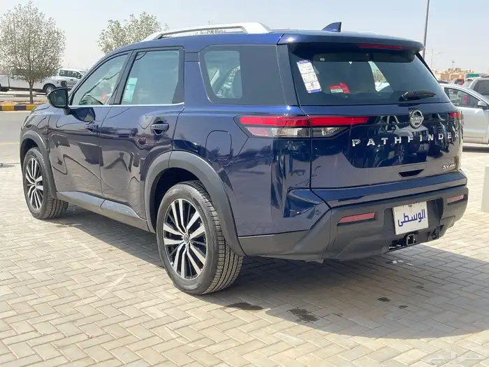 للبيع نيسان باثفندر 2023 SV دبل 5
