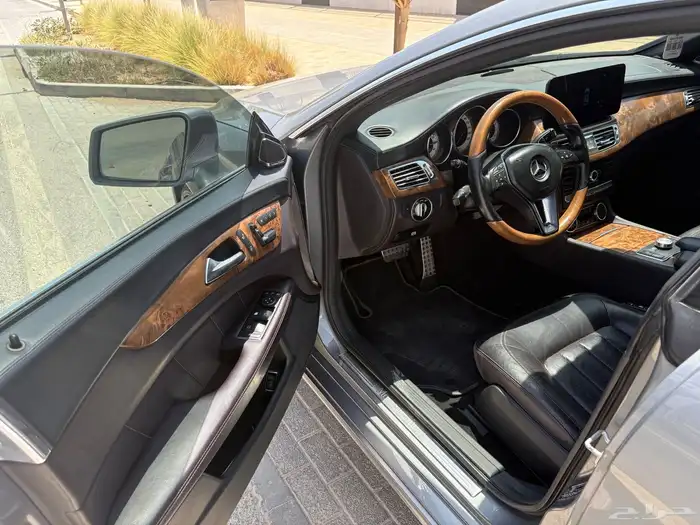 مرسيدس cls 500 موديل 2012 4