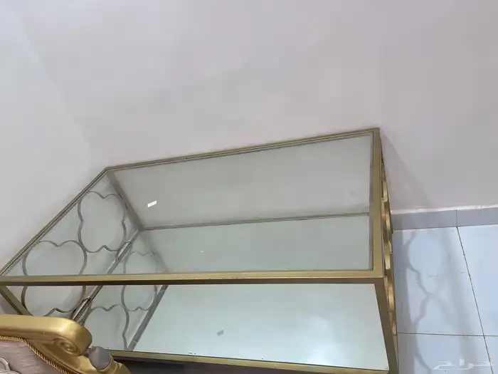 طاولة للبيع نظيفة مفصل سبب البيع مو لون الجلسة 0