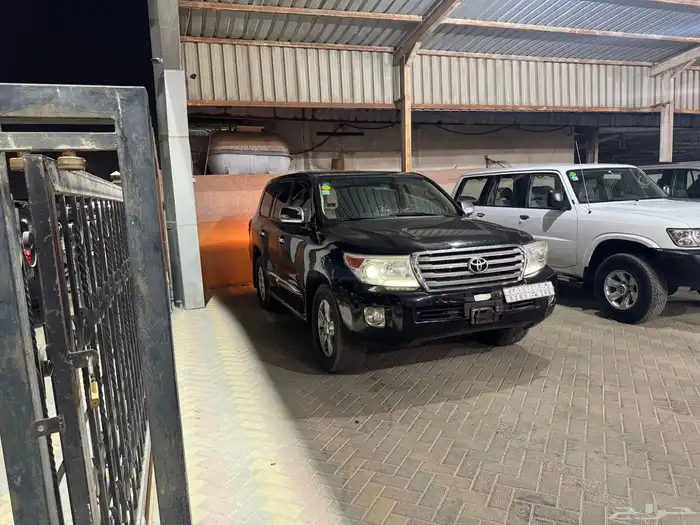 جيب لاندكروزر VXR 2011 السعر فرصه 55 الف فقط 5