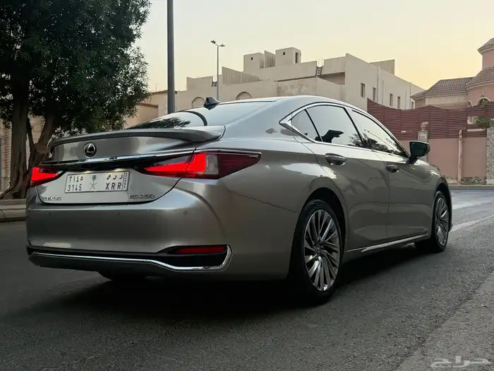 لكزس Es250 موديل 2023 منوة المستخدم 2