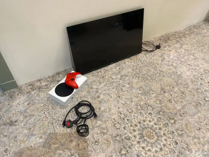 شاشه 60 هيرتز   اكس بوكس  كنترول اصليه   مع كل ملحقاته 0