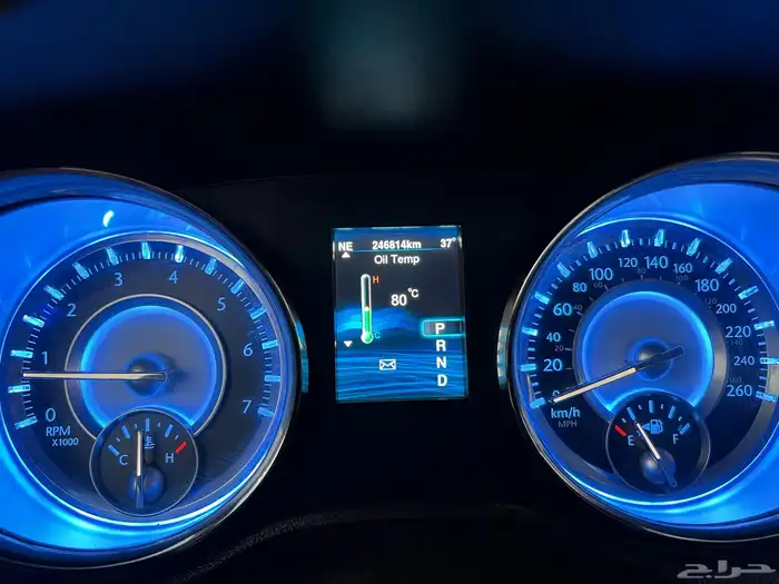 كرايزلر v8اكزكتف ثالت مالك بدي وكاله 2014 15