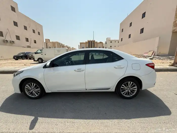 2015 كورولا 13