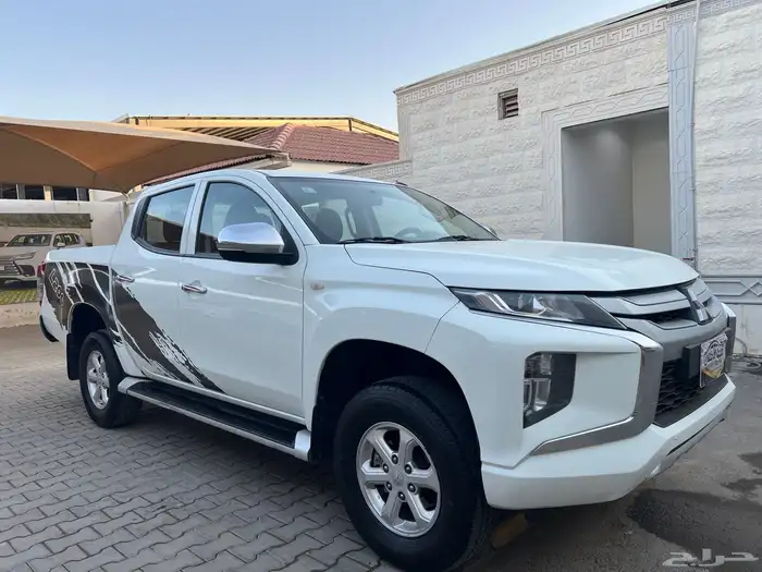 ميتسوبيشي ديزل 2022 L200 لدى قمة الاطلال 7