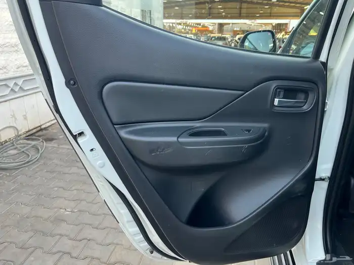 ميتسوبيشي ديزل 2022 L200 لدى قمة الاطلال 27