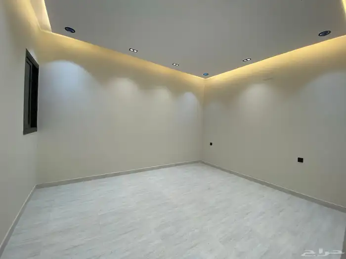 روف علوي مع ملحق بدرج داخلي تشطيب VIP 13